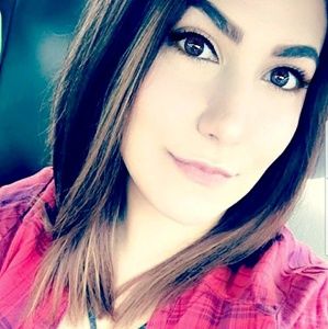 Meet your Posher, Marisa